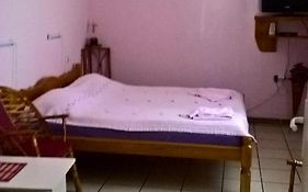 Sobe Rooms Szobak Zimmer Kis